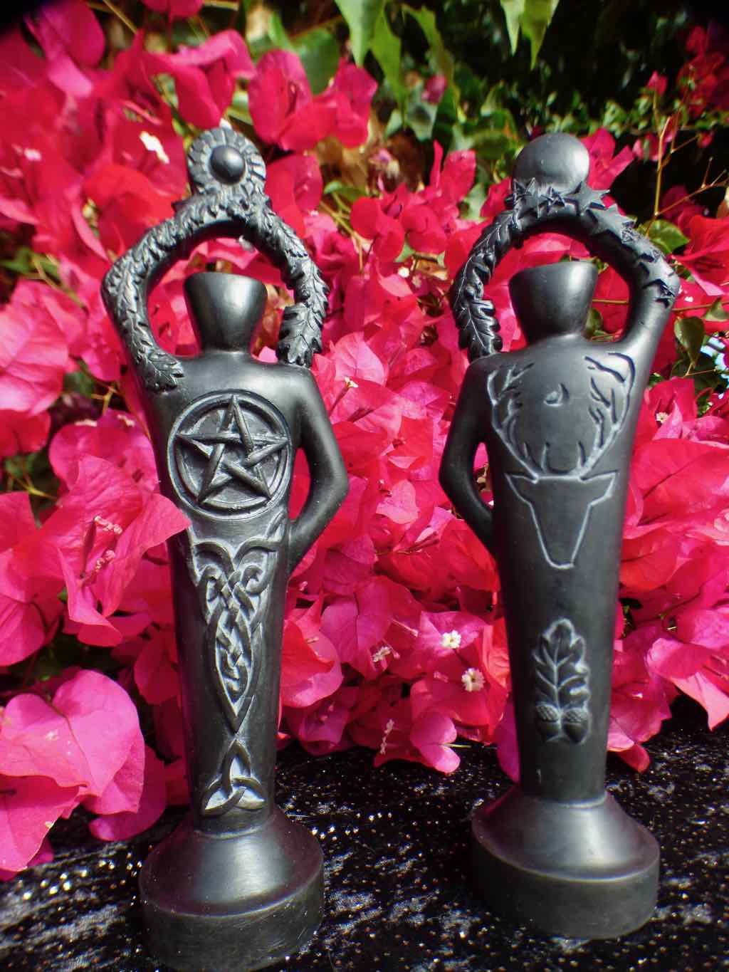 Pentacle Interlace Lord Statue - Image 2