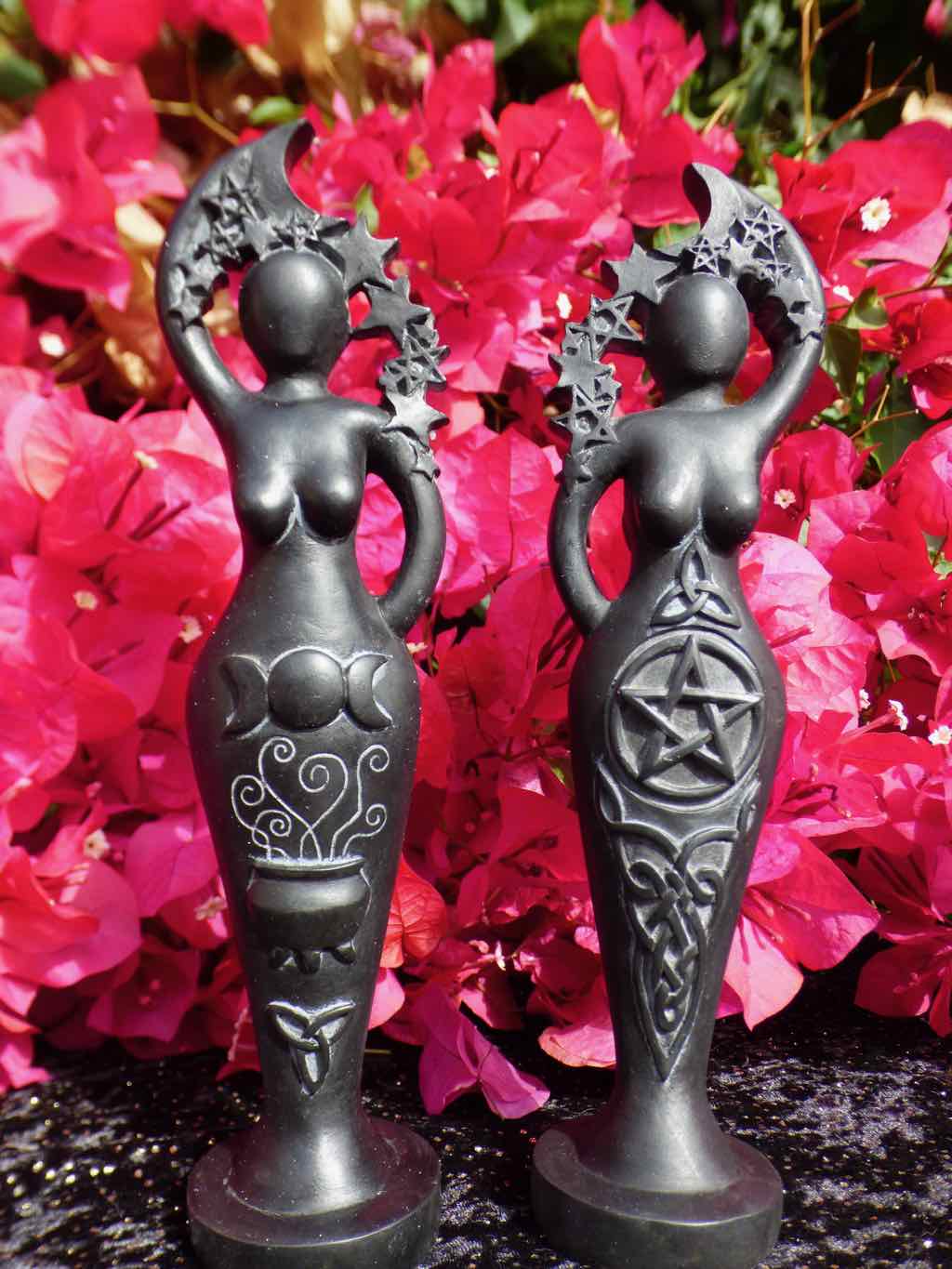Pentacle Interlace Goddess Statue - Image 2