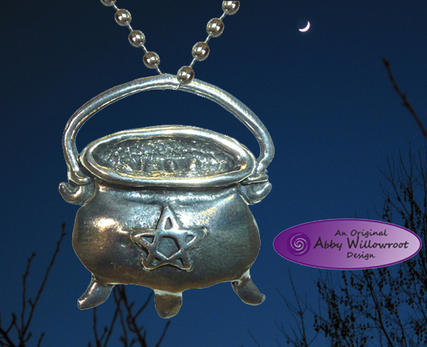 Star Cauldron Pendant - Pewter