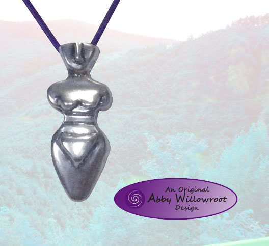 Vinca Venus Pendant - Pewter