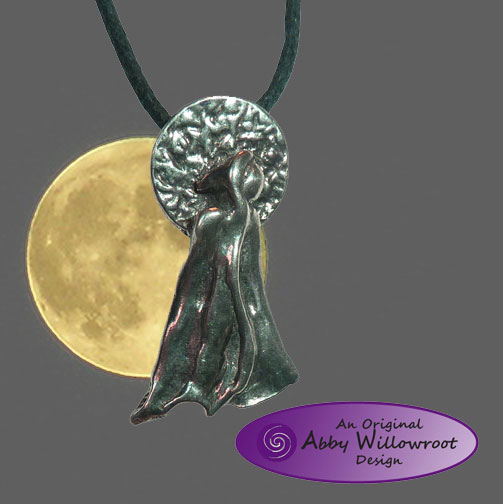 Witch's Full Moon Journey Pendant - Pewter