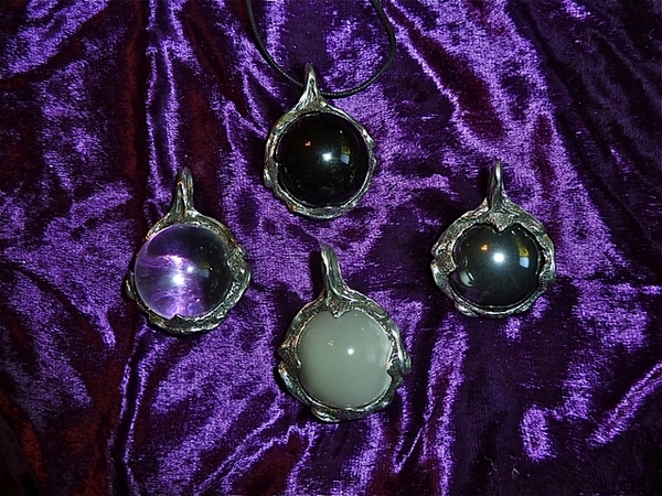 witch s scrying pendants 8